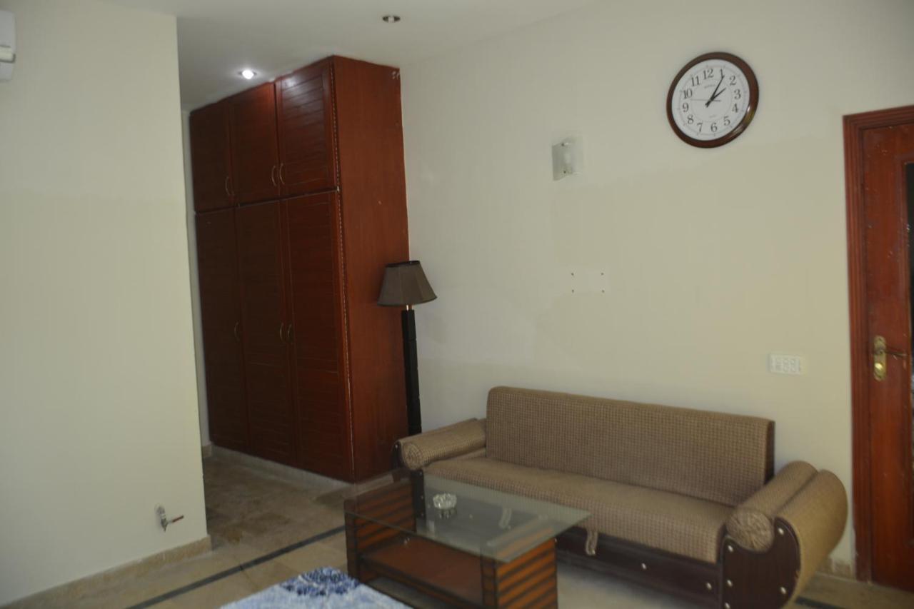 The Travelers Den Hotel Islamabad Exterior foto
