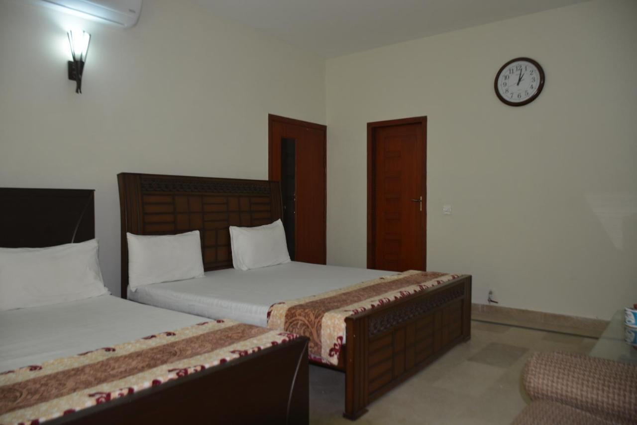 The Travelers Den Hotel Islamabad Exterior foto